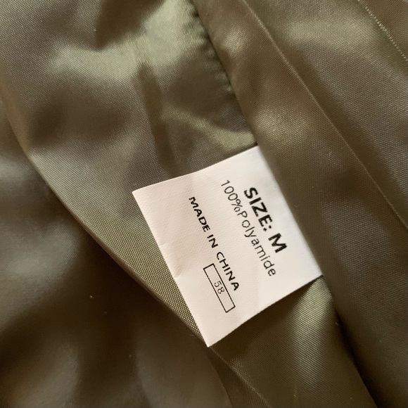 ❗️FLASH SALE ❗️Women's Olive Utility Jacket with Brown Accents - Picture 5 of 5